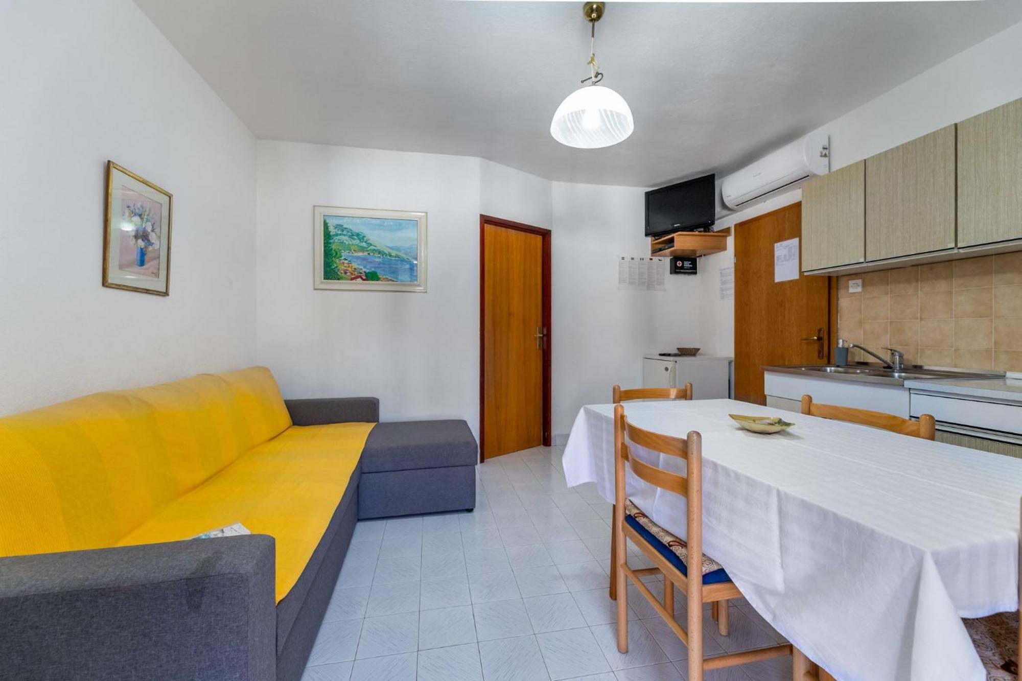 Apartments Janko Zarok Baška Exterior foto